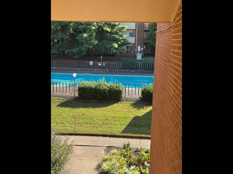 Building Photo - 515 Basswood Ave