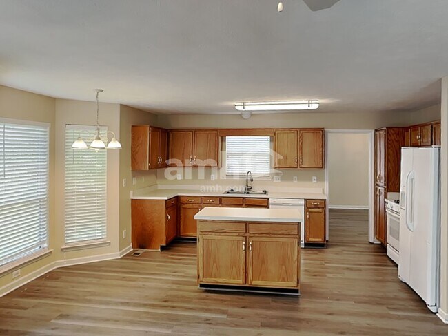 Building Photo - 6641 Sugar Valley Dr