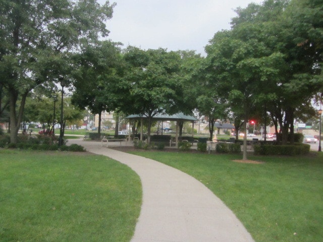 Building Photo - 7610 W Grand Ave