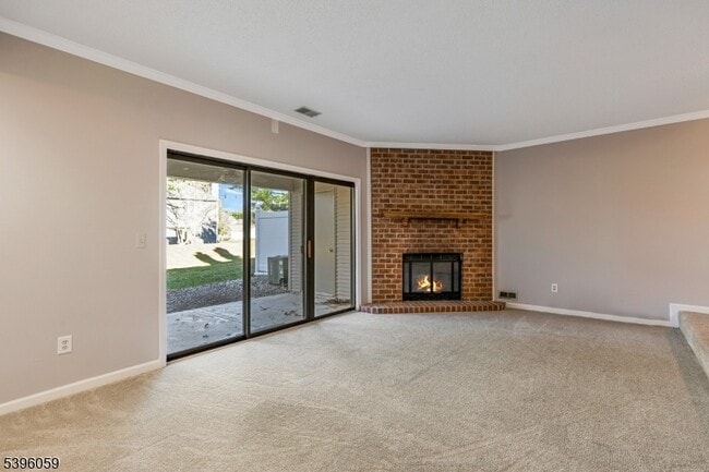 Building Photo - 604 Brokaw Ct