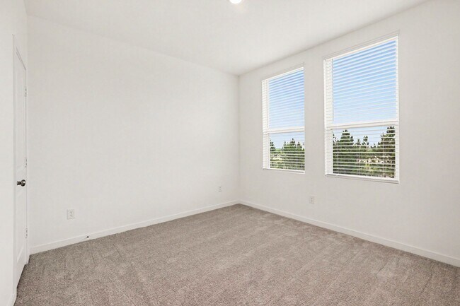 Building Photo - 12610 Blue Catfish Ln