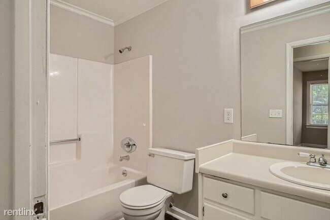Building Photo - 3 br, 2 bath House - 4417 Centennial Trail...