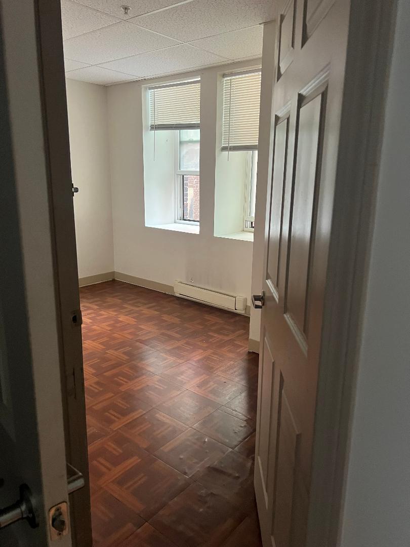 Building Photo - 11 Lawrence St