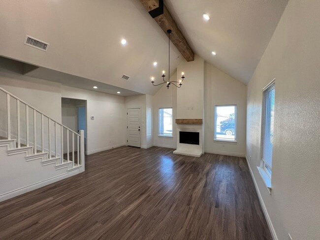 Building Photo - Easy Living with AMRR: Beautiful 4-Bedroom Home Near HEB