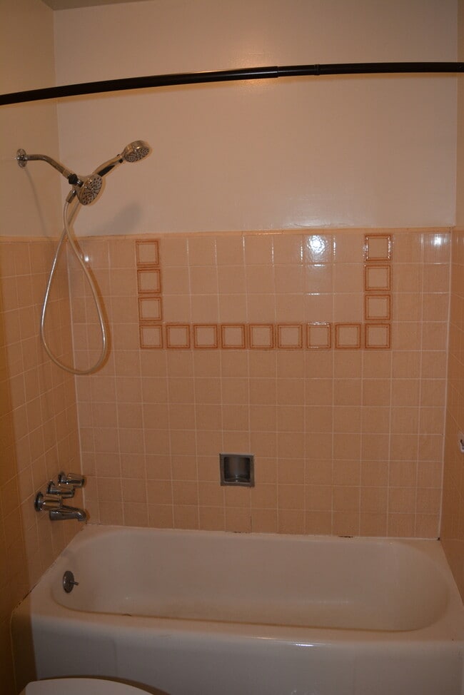 Building Photo - Single Family Home with Pool