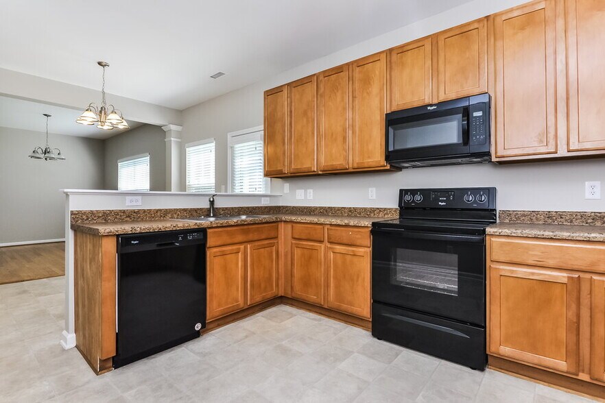 Building Photo - 3629 Pinkham Way