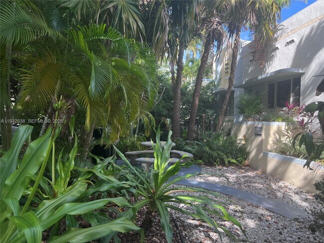 Building Photo - 701 Meridian Ave