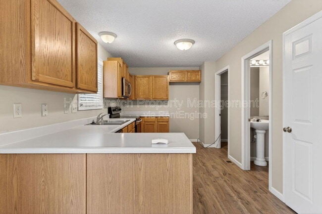 Building Photo - 54 Deer Grove Dr