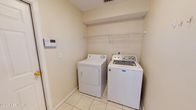 Building Photo - 4252 Eagles View Ln