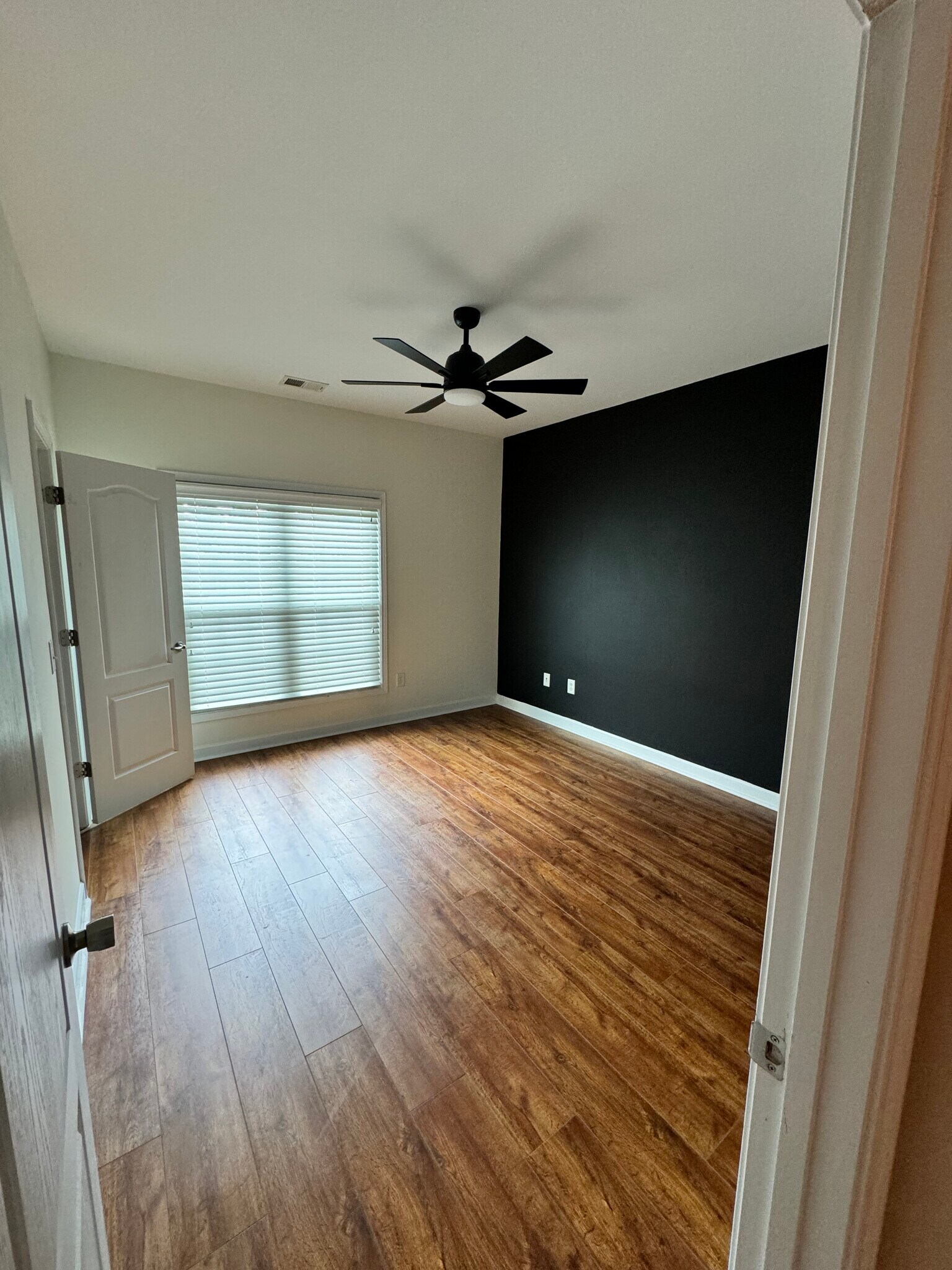 Building Photo - 9828 Longstone Ln