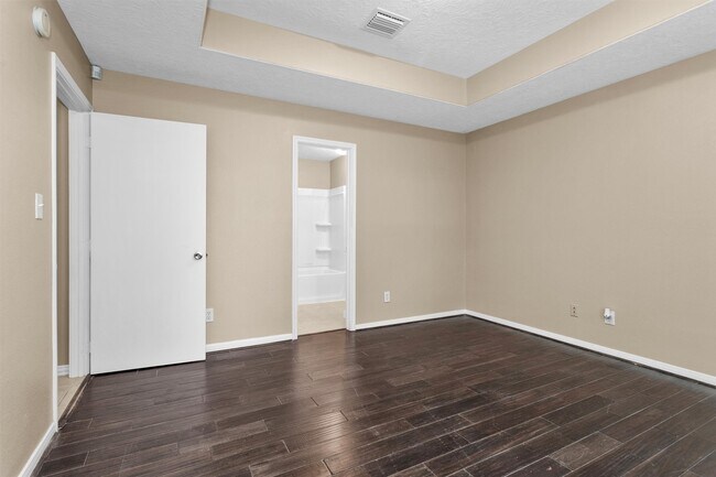 Building Photo - 16396 Many Trees Ln