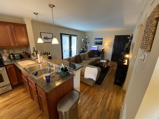 Building Photo - 48 Peachtree Ave NE