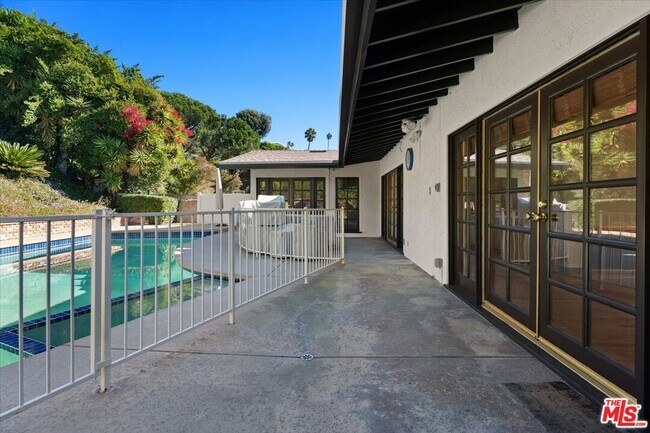 Building Photo - 13521 Bayliss Rd