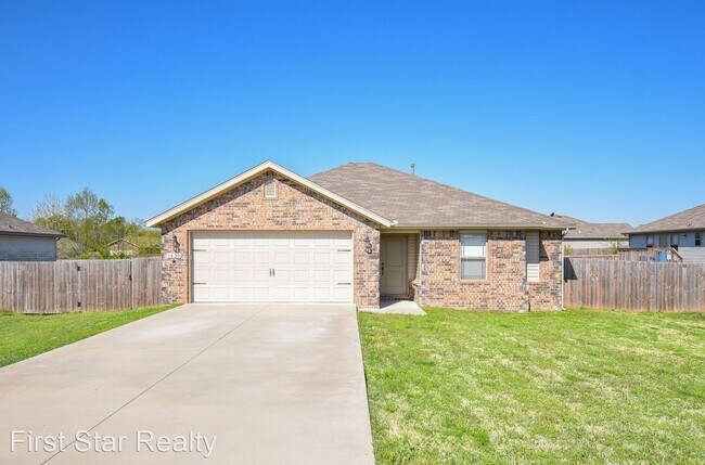 Primary Photo - 3 br, 2 bath House - 1630 Omaha Drive