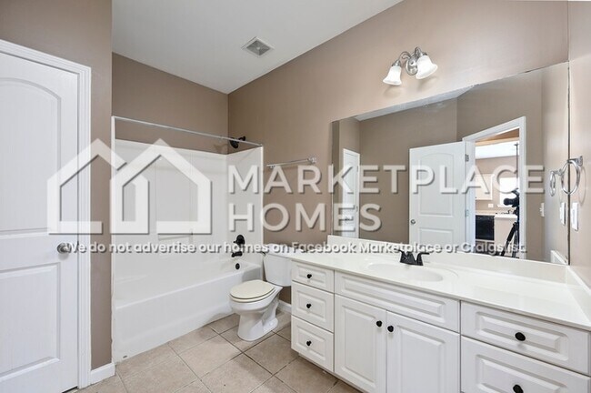 Building Photo - 4427 Sierra Ln