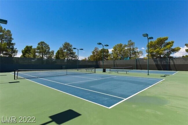 Building Photo - 9725 Hitching Rail Dr