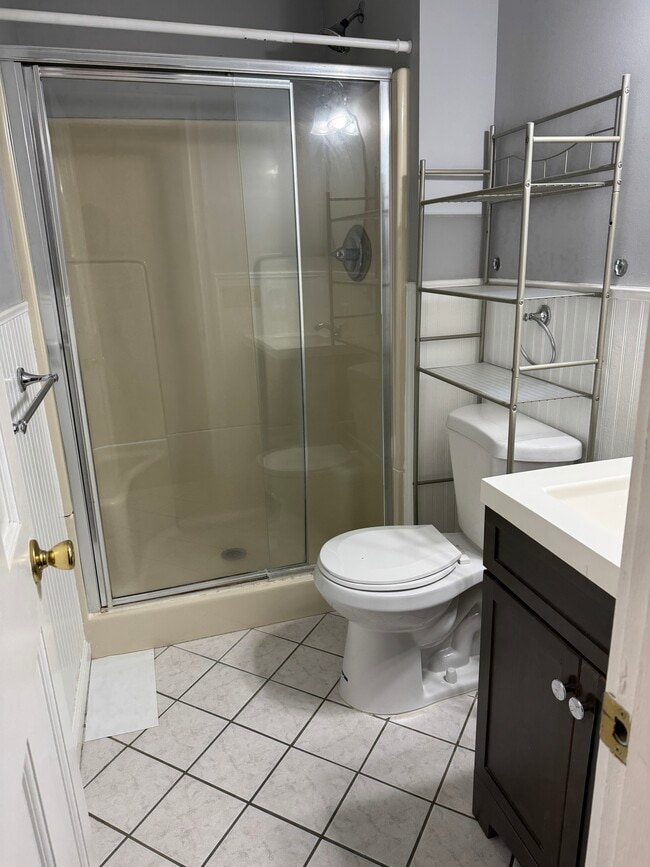 Building Photo - 50 Holbrook St