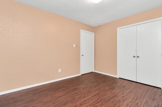 Building Photo - 8506 Chancellorsville Ln