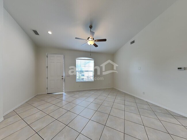 Building Photo - 12823 24th St Cir E