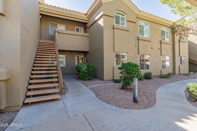 Building Photo - 5335 E Shea Blvd