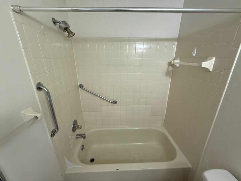 Building Photo - 2535 E Marco Ct