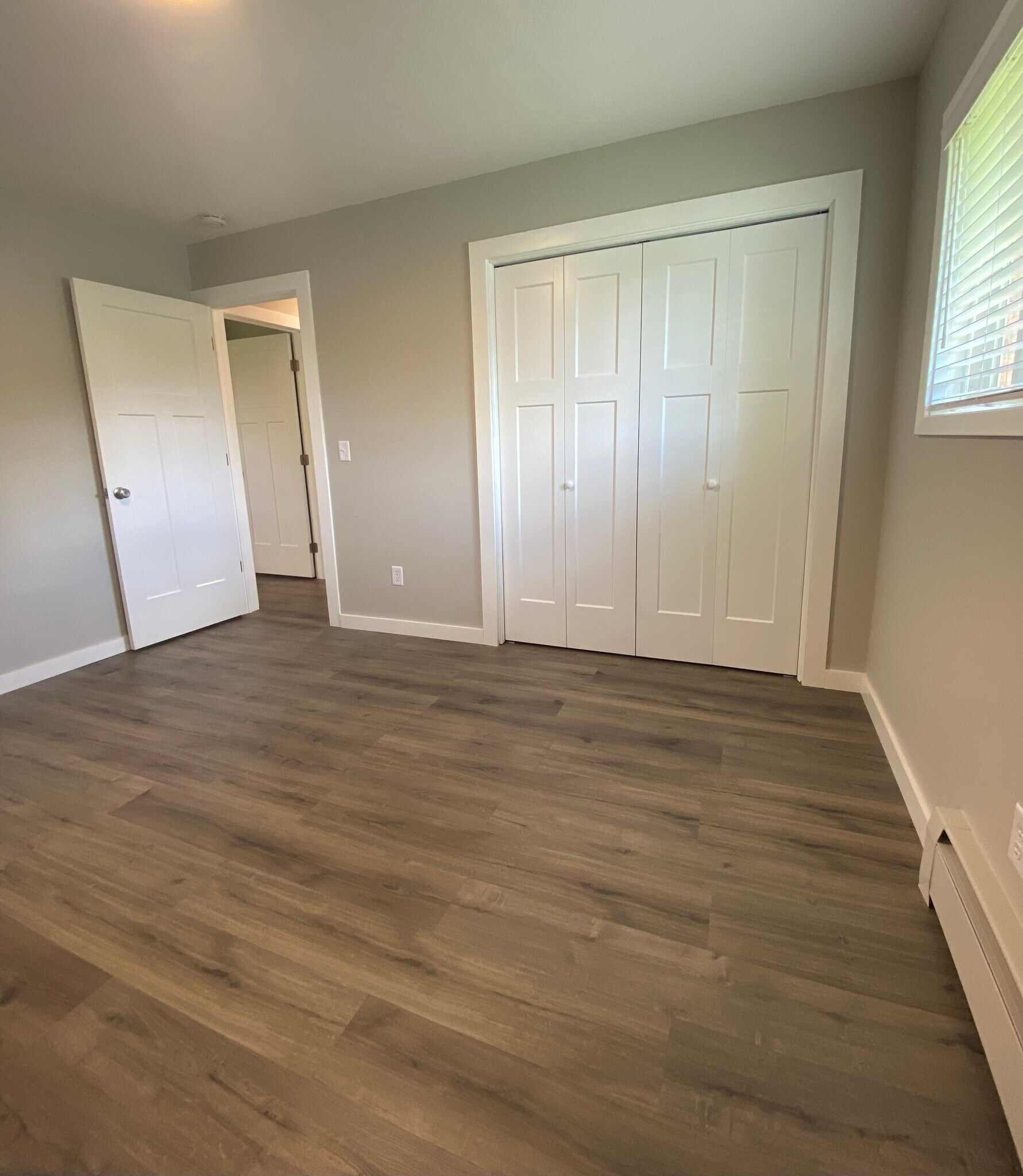 Bedroom 1 - 609 Market St S