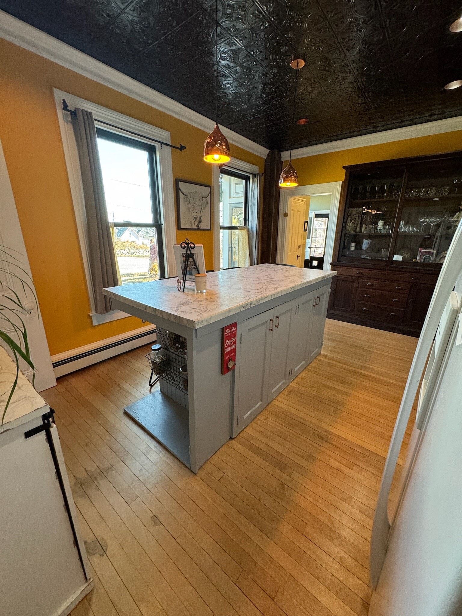 Building Photo - 204 Cherry St W