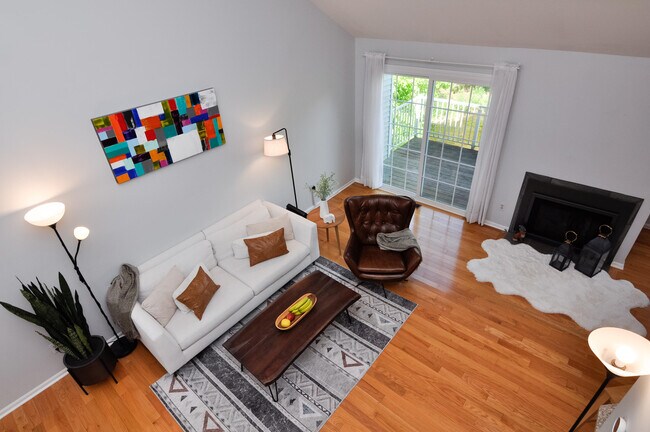 Building Photo - 4471 Hillside Ct