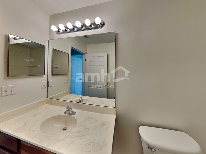 Building Photo - 2725 Spinnerbait Ct