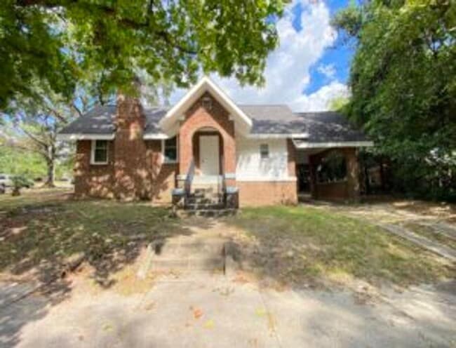 Building Photo - 19 Hollywood Ct