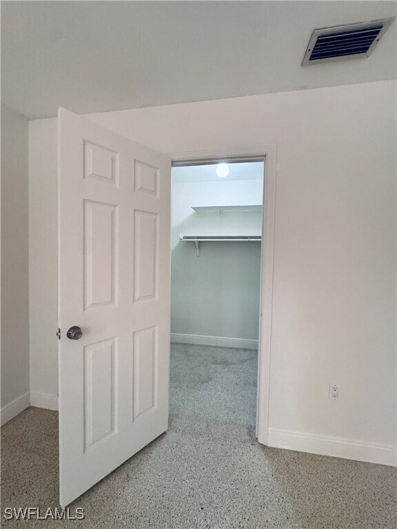 Building Photo - 242 Delray Ave
