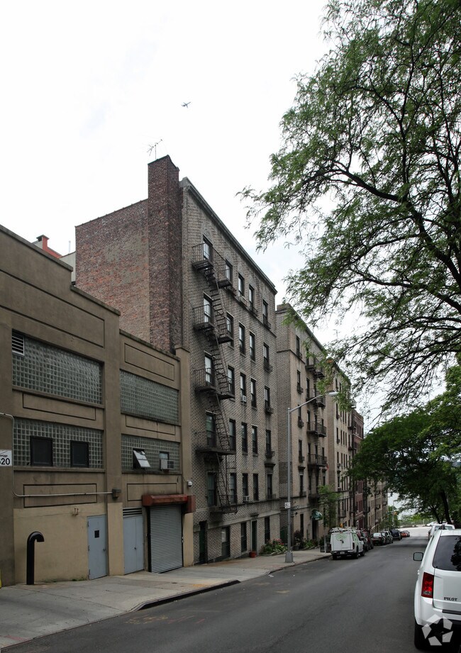 Building Photo - 640 W 153rd St