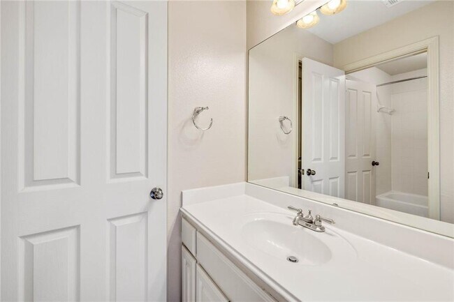 Building Photo - 601 Riley Trl