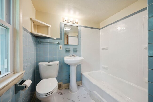 Building Photo - Charming Single-Family Home in Downingtown School District – Available 2/13/26!