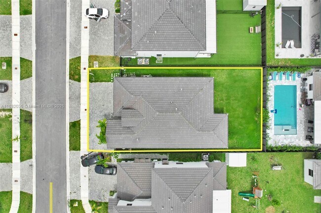 Building Photo - 12735 SW 211th St