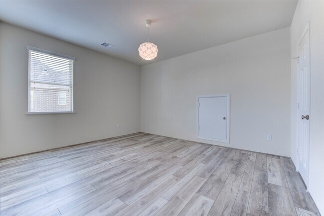 Building Photo - 27502 Wilson Run Ln