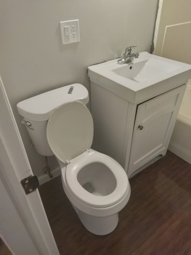 Building Photo - Tilahun Property - 2 Unit