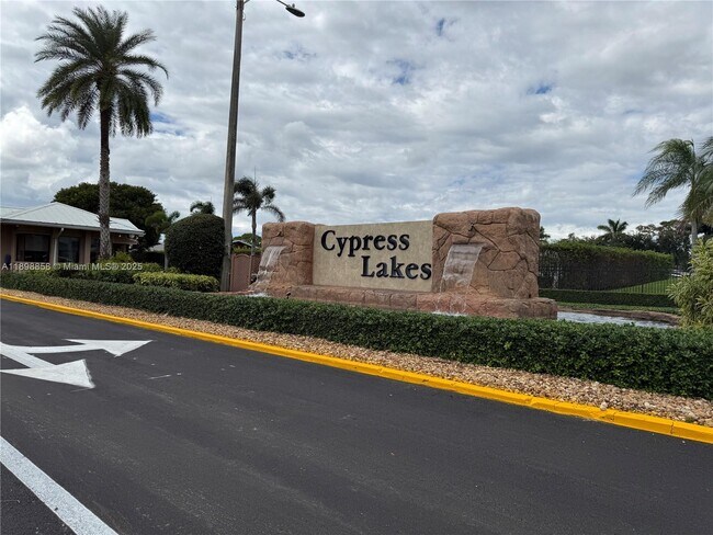 Building Photo - 3452 Cypress Trail