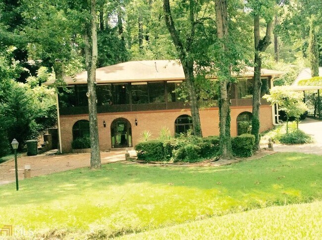 Primary Photo - 2465 Springdale Road Southwest