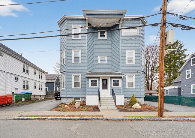 Building Photo - 42 Almont St