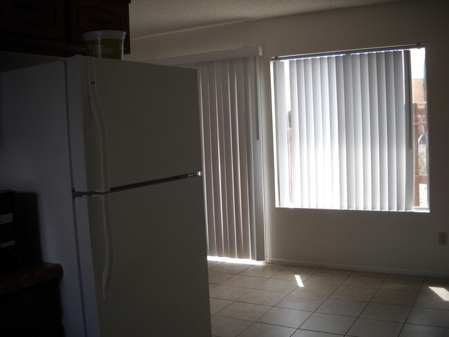 Building Photo - 2BR/1BA 827 sq.ft. rental in Sierra Vista, AZ
