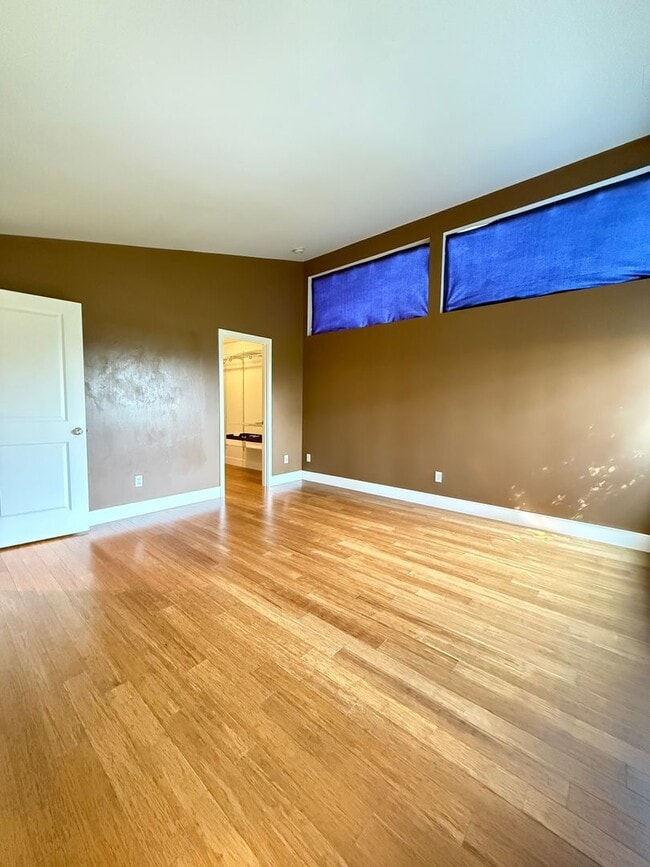 Building Photo - Stylish & Updated Home – 3BR/2.5BA, AC, Ne...