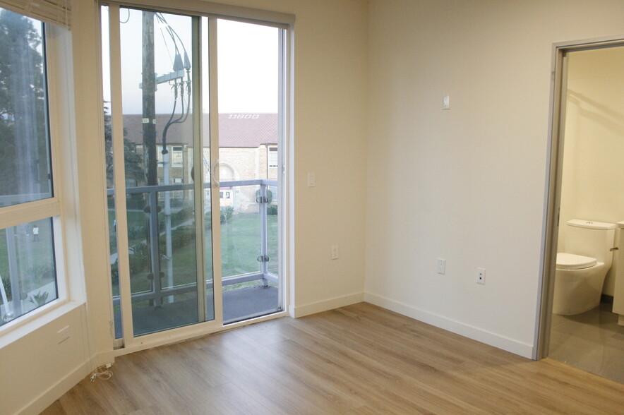 Bedroom 3 Balcony - 1301 S Westgate Ave