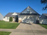 Building Photo - For Rent – Beautiful Single-Family Home in...