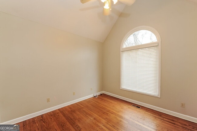 Building Photo - 1798 Poinsettia Dr