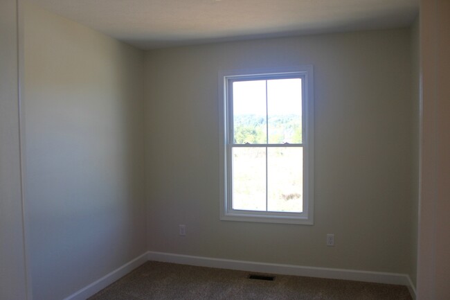 Building Photo - 113 Cedar Point Ln