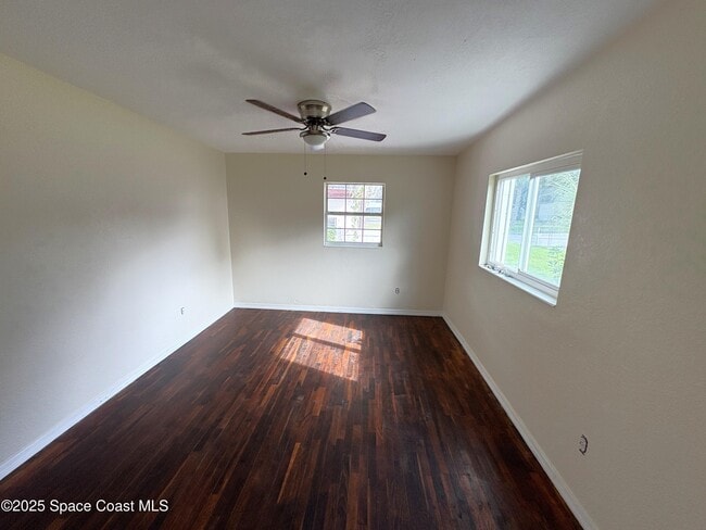 Building Photo - 1180 Titus Ave