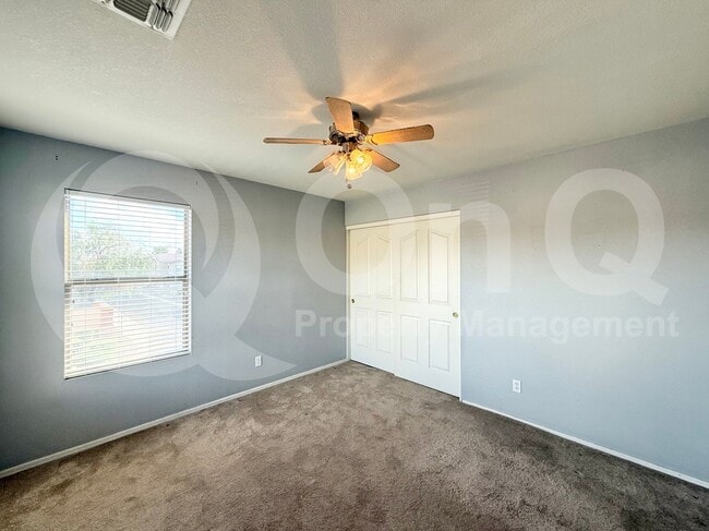 Building Photo - 8530 E Kiva Ave