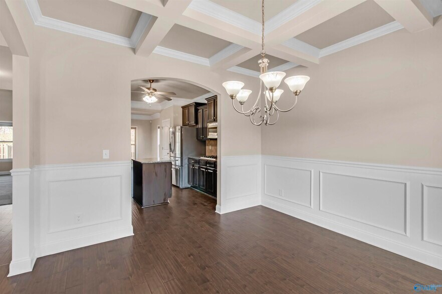 Building Photo - 110 Wolf Creek Trl SW