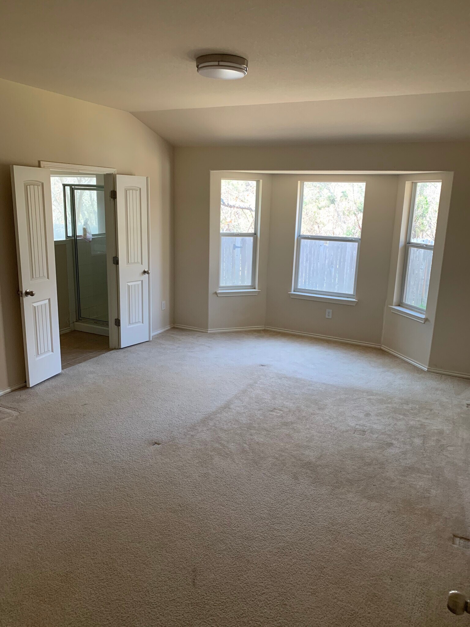 Primary with Bay Windows - 15327 English River Loop